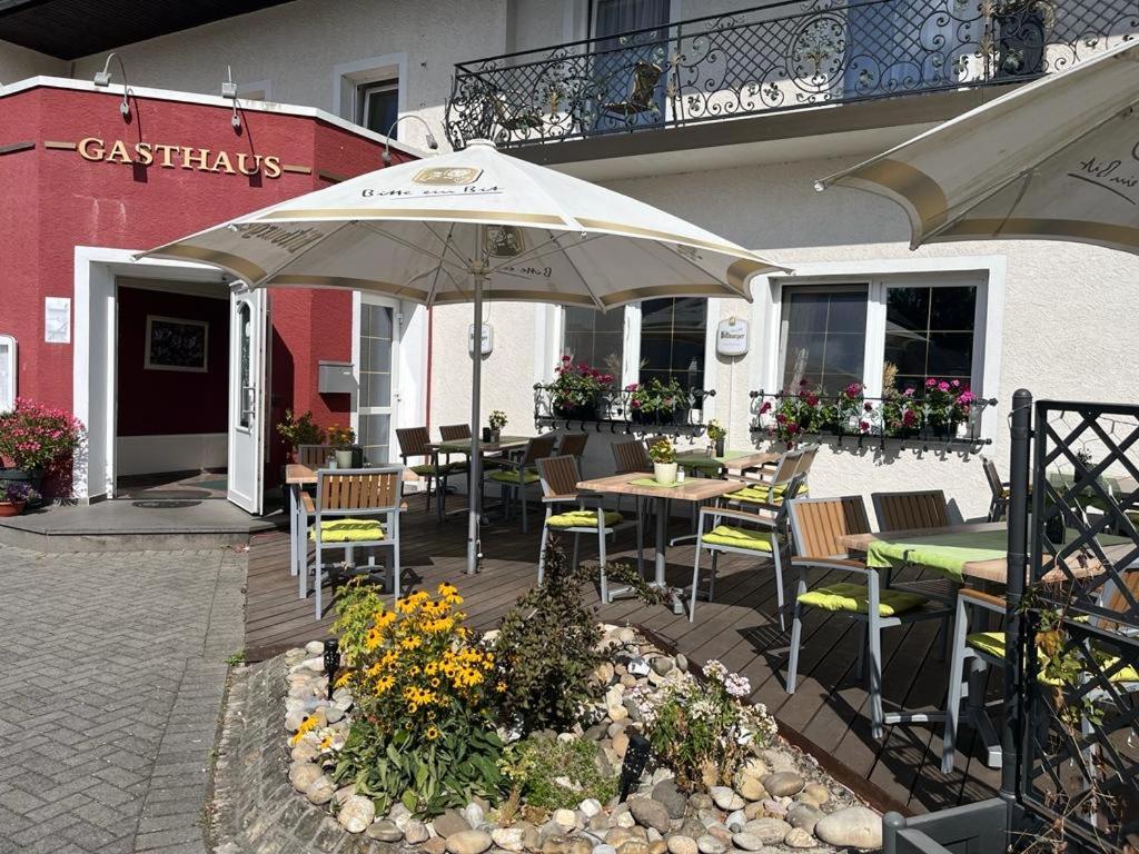 Gasthaus Zur alten Dorfschmiede Metterich Exterior foto